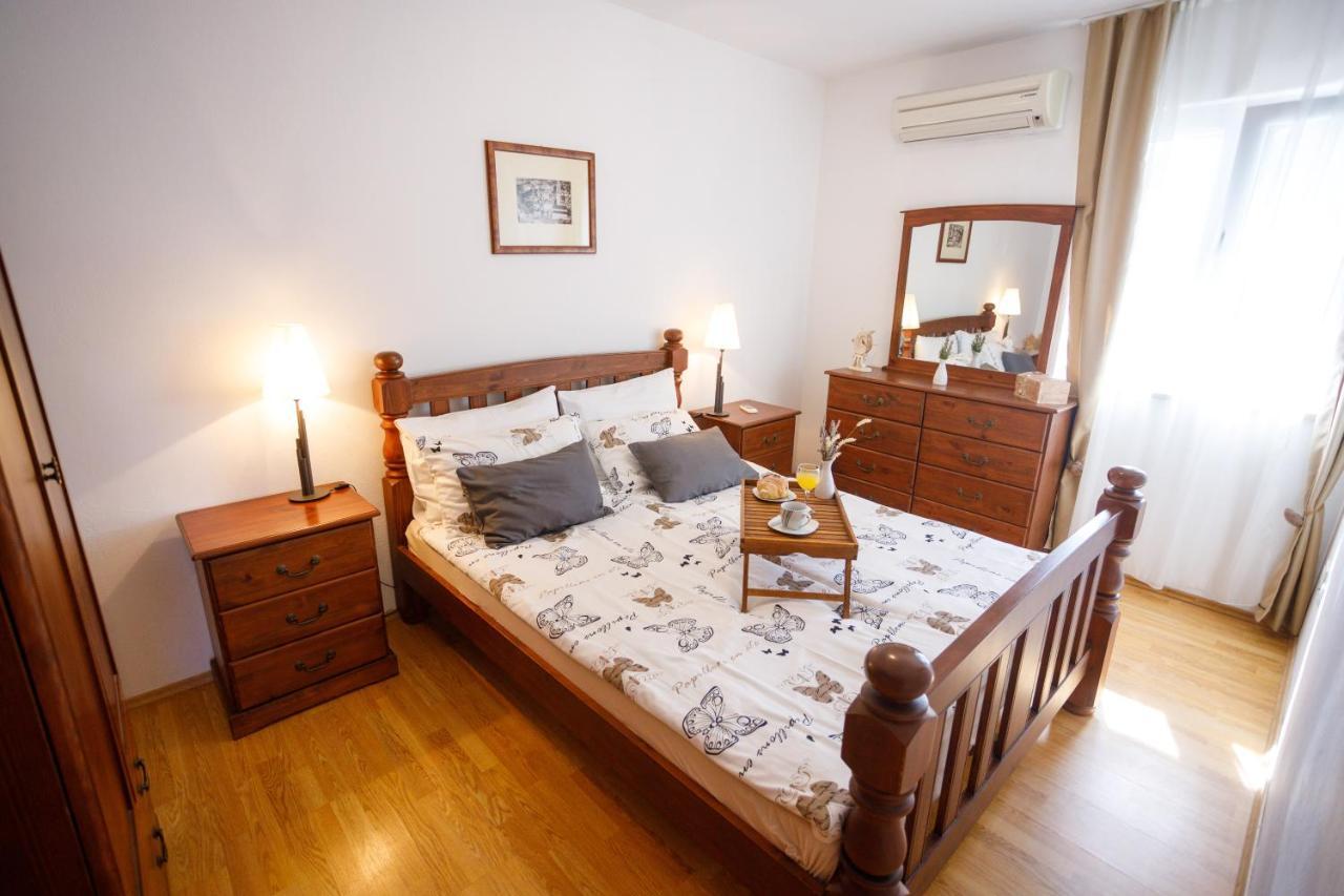 Nono Jure , Private Pool & Sauna Milna  Zewnętrze zdjęcie